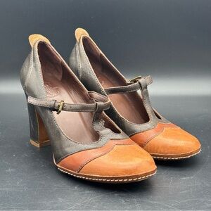 Frye Adrienne T-Strap Mary Jane Leather Pumps